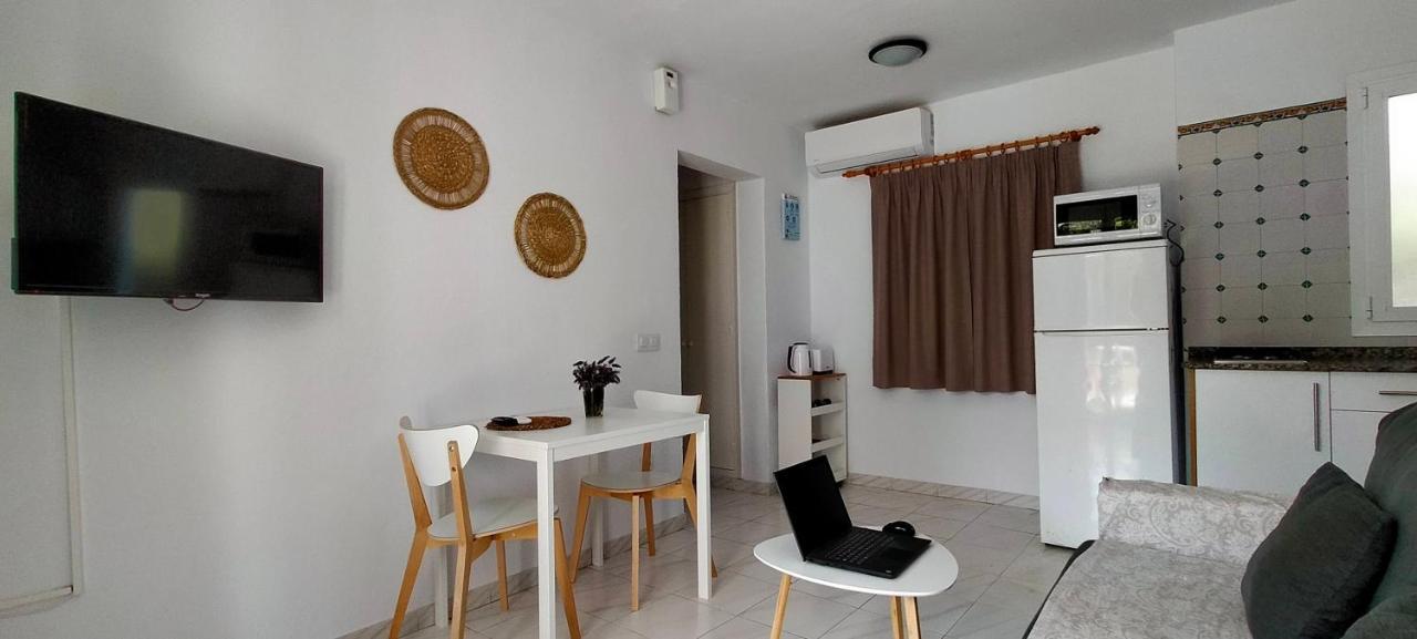 Apartaments California Cala'N Blanes  Esterno foto