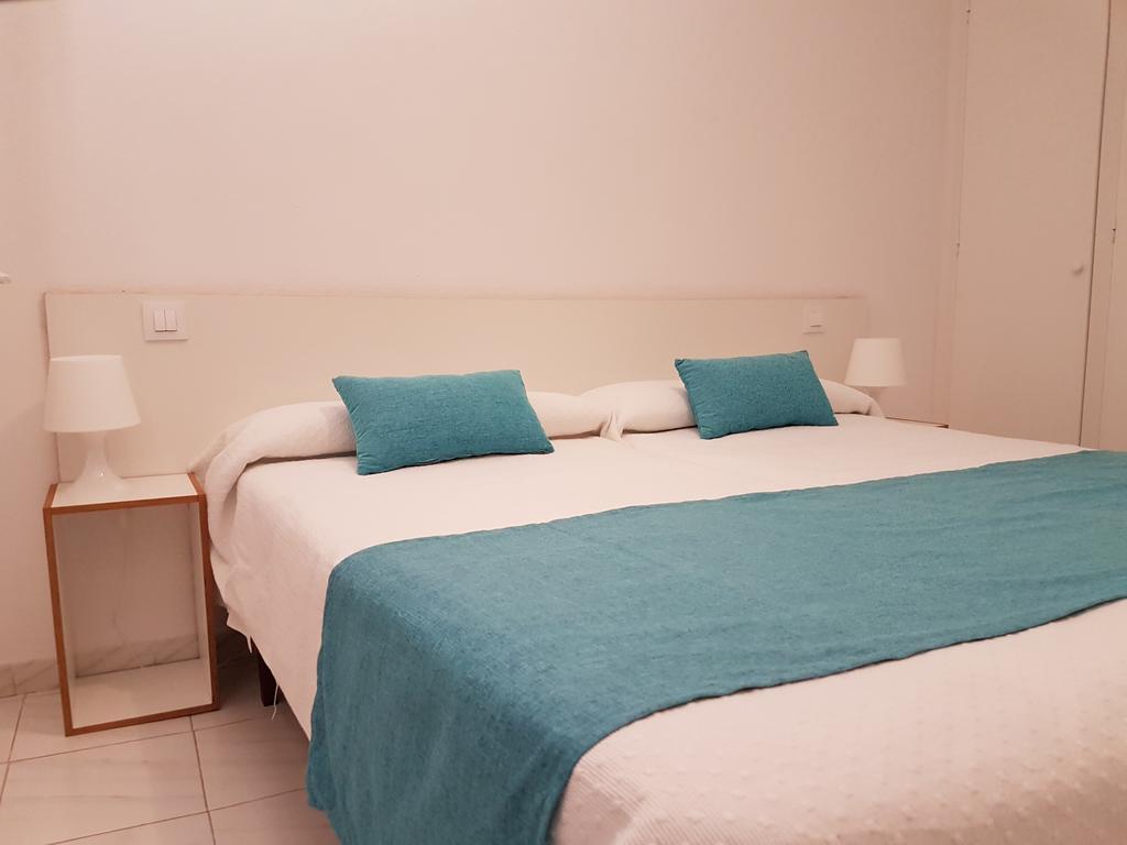 Apartaments California Cala'N Blanes  Esterno foto