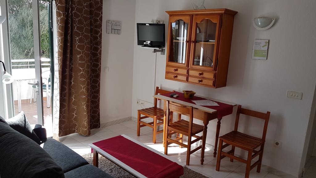 Apartaments California Cala'N Blanes  Esterno foto